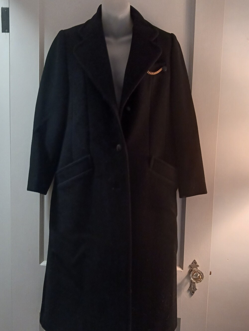Women's Long Black Trench Coat with Tailored Lapel